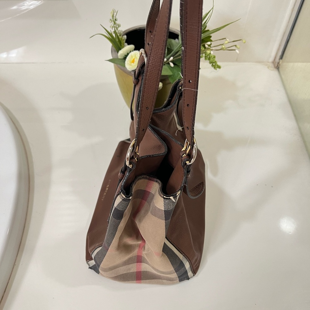 , Burberry Medium Tote hazel color, size 9.25x7.5 wide.Leather and fabric - Picture 5 of 7